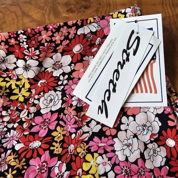 Gemilli Stretch Cropped Pants Floral Cotton/Spandex w/Side Zip Women's Sz 12 - Picture 3 of 14